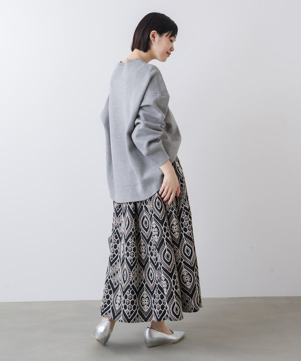 エンブロイダリーフレアスカート