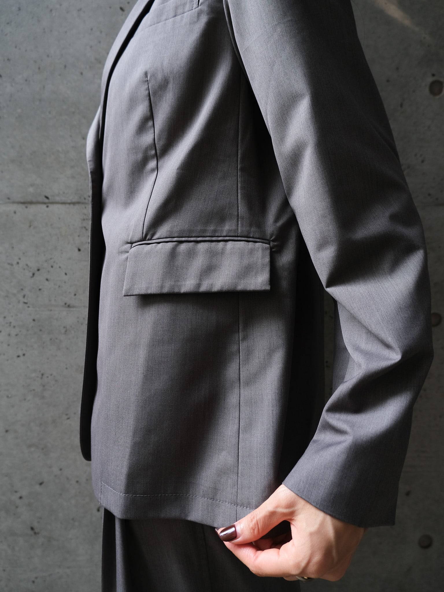 SLIT JACKET(ｽﾘｯﾄｼﾞｬｹｯﾄ)