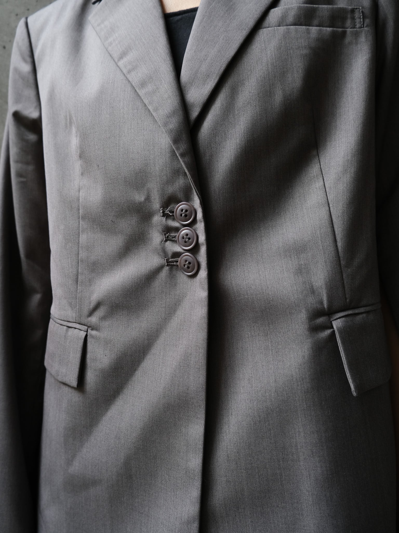 SLIT JACKET(ｽﾘｯﾄｼﾞｬｹｯﾄ)