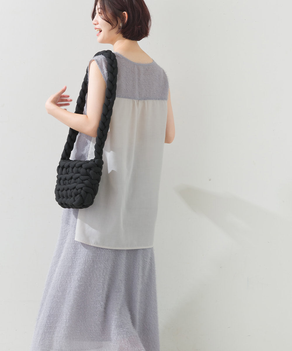 ヘアリー前後ヘムブラウス