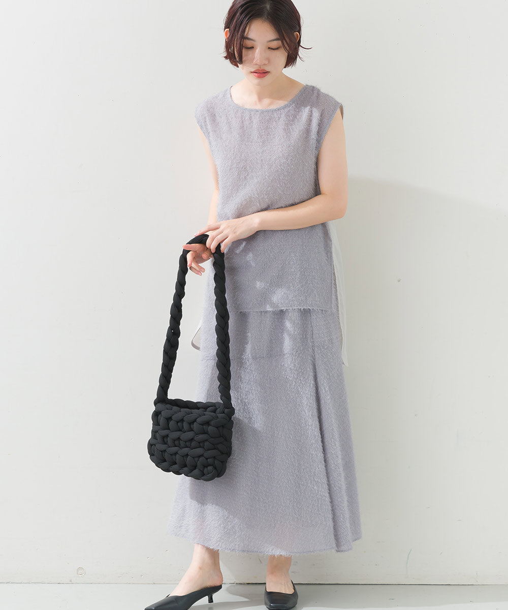 ヘアリー前後ヘムブラウス