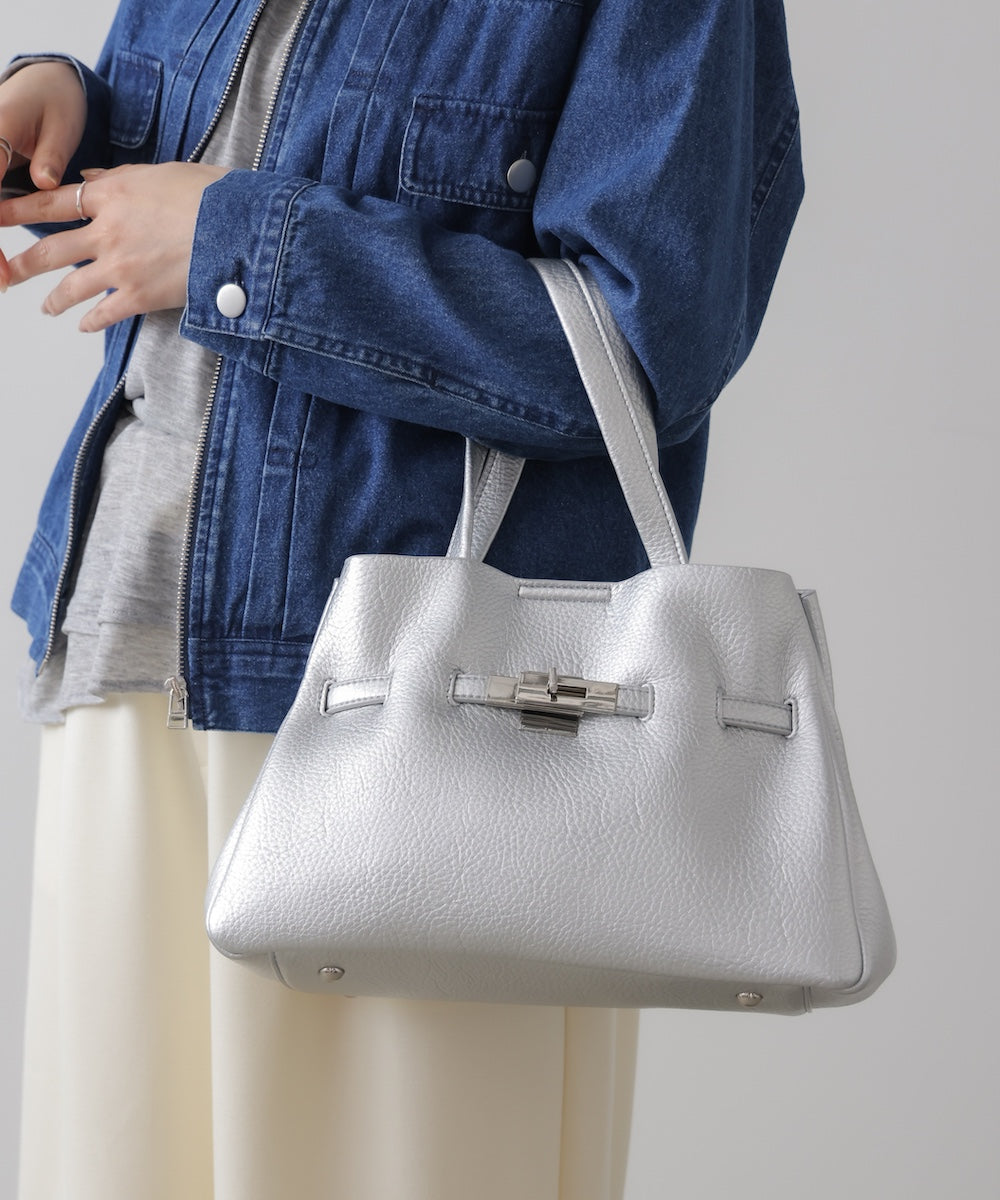 ベルテッドバック