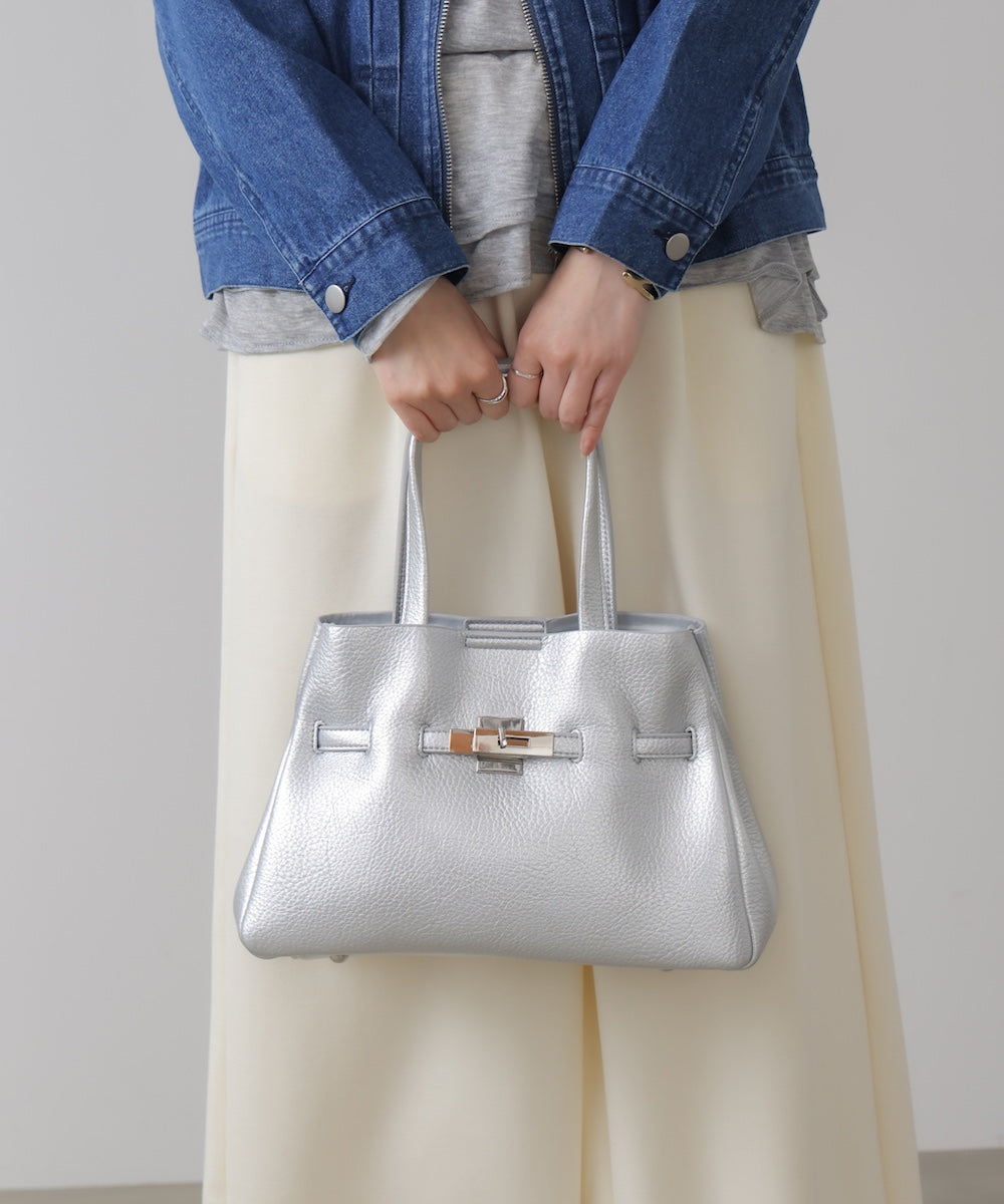 ベルテッドバック