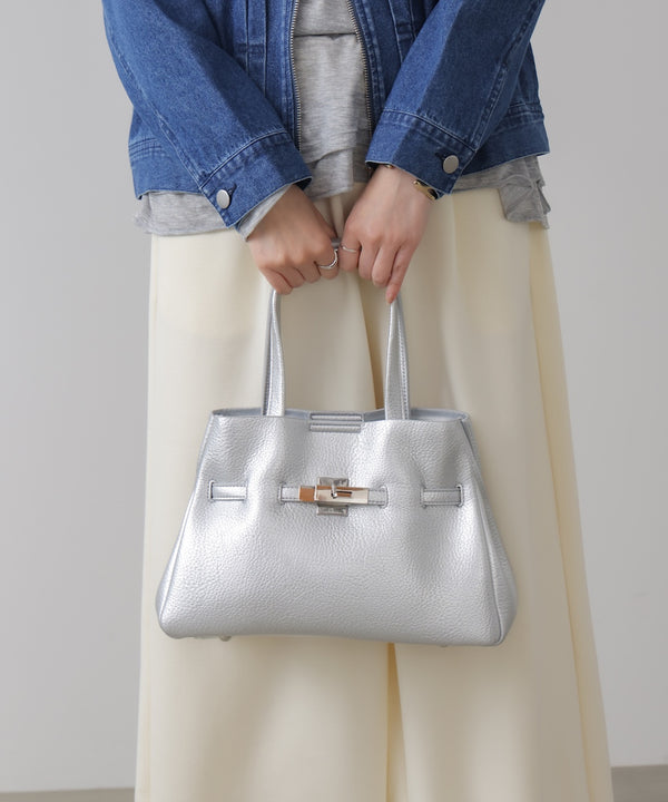 ベルテッドバック