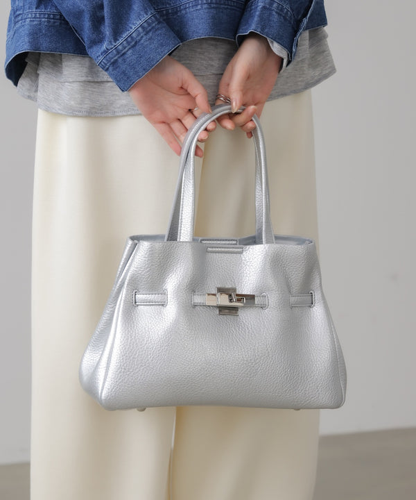 ベルテッドバック