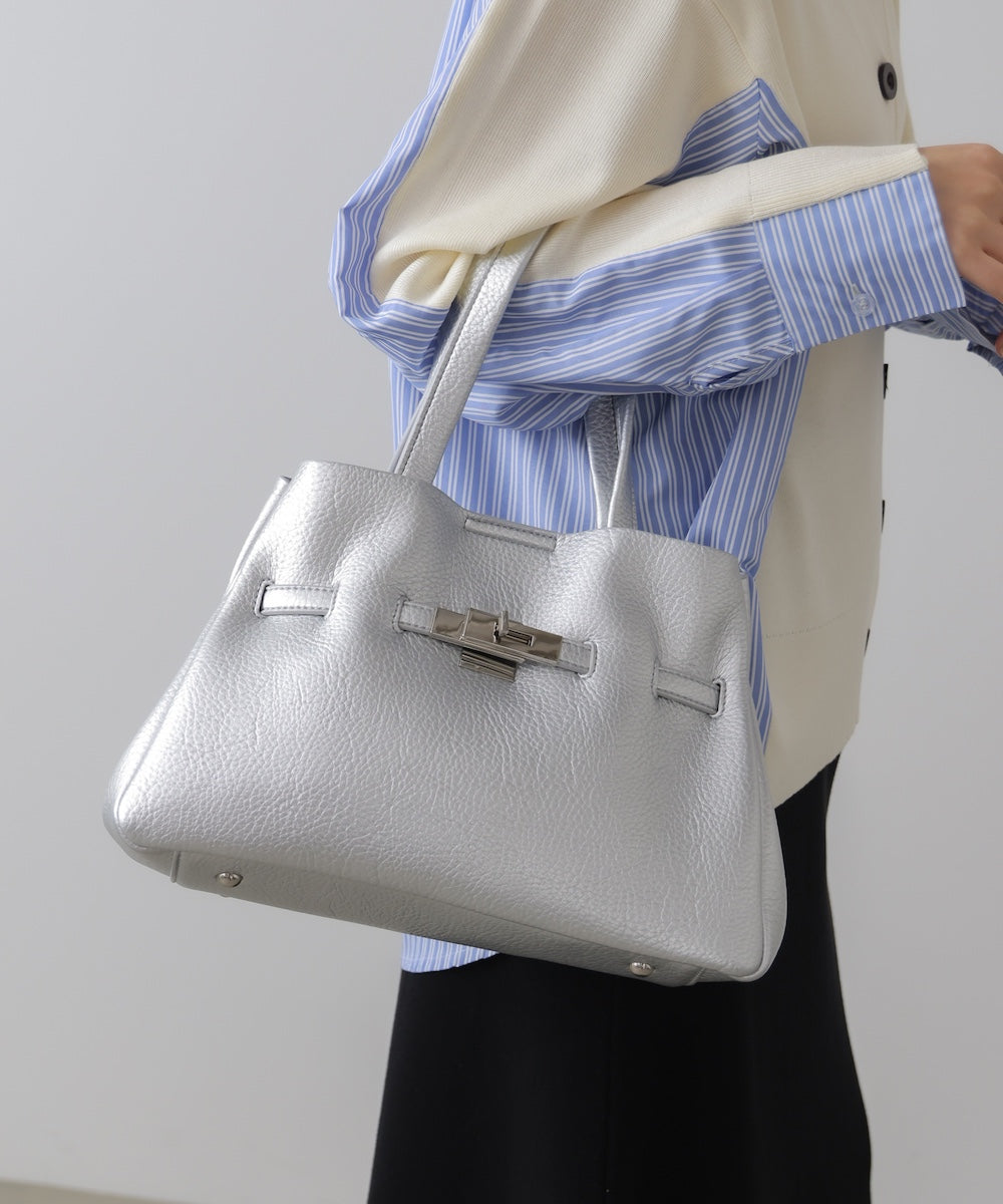 ベルテッドバック