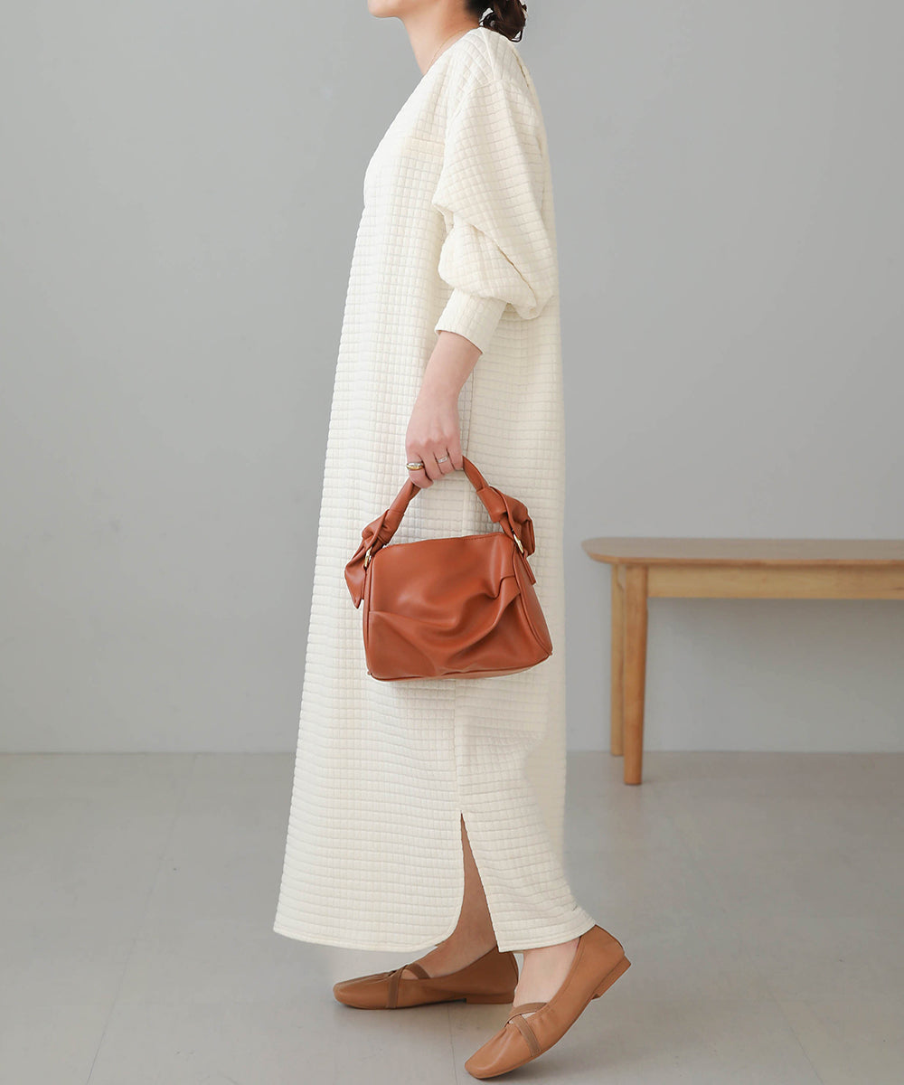 Bab ステッチ深Ｖネックワンピース