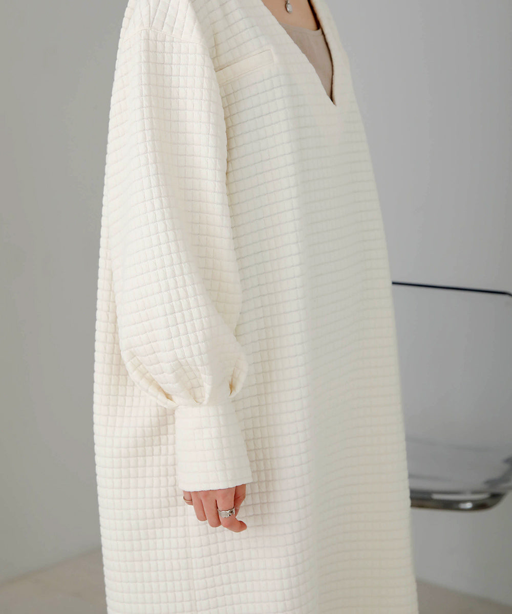 Bab ステッチ深Ｖネックワンピース