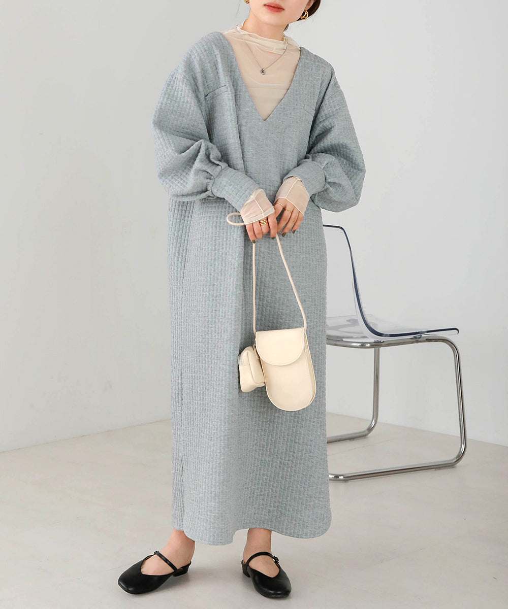 Bab ステッチ深Ｖネックワンピース