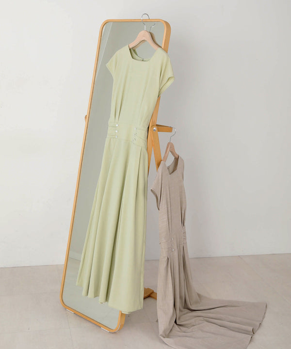 セットアップ風フレアワンピース