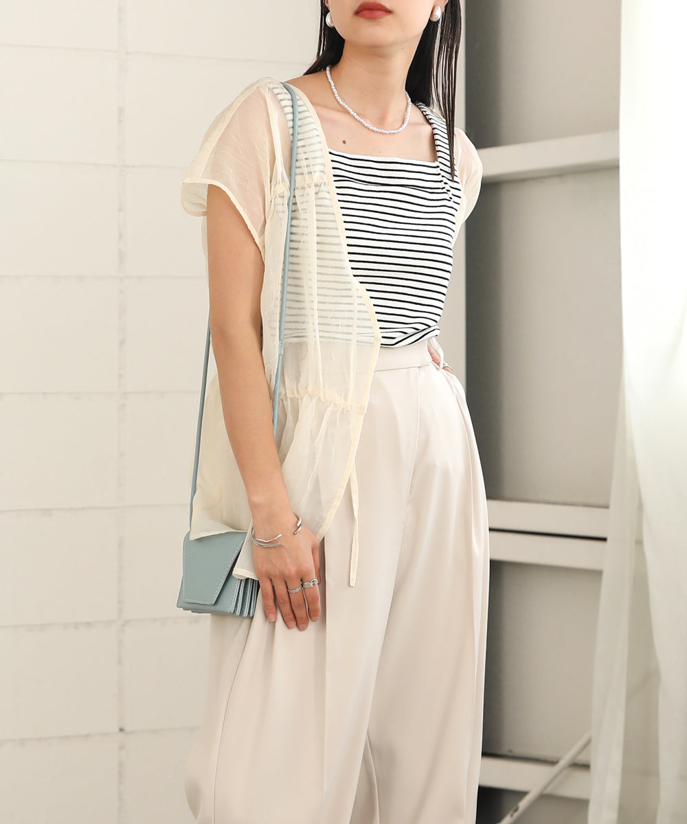 ボーダーカップ付きキャミソール