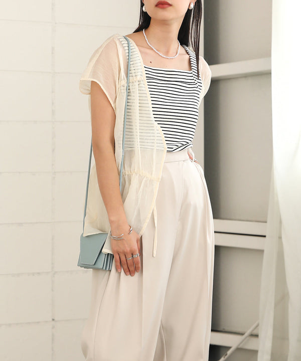 ボーダーカップ付きキャミソール