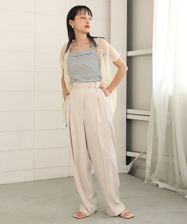 ボーダーカップ付きキャミソール