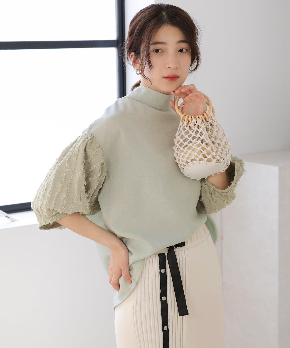 [WEB限定]袖シャギー変形ブラウス