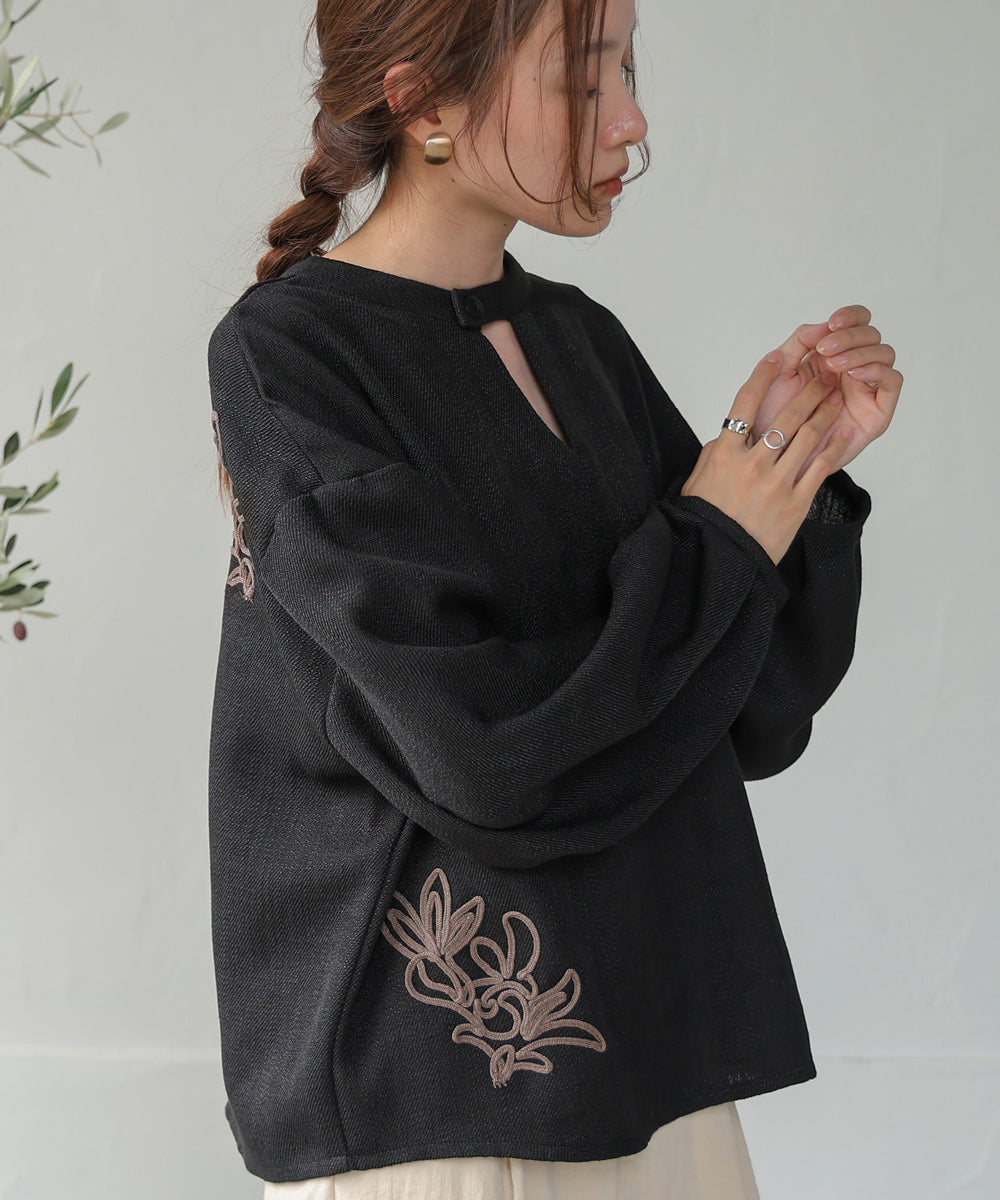 Bab 前後２ＷＡＹ刺繍ブラウス