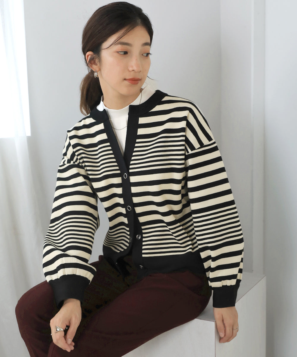 [WEB限定]軽量ニットキーネックカーディガン