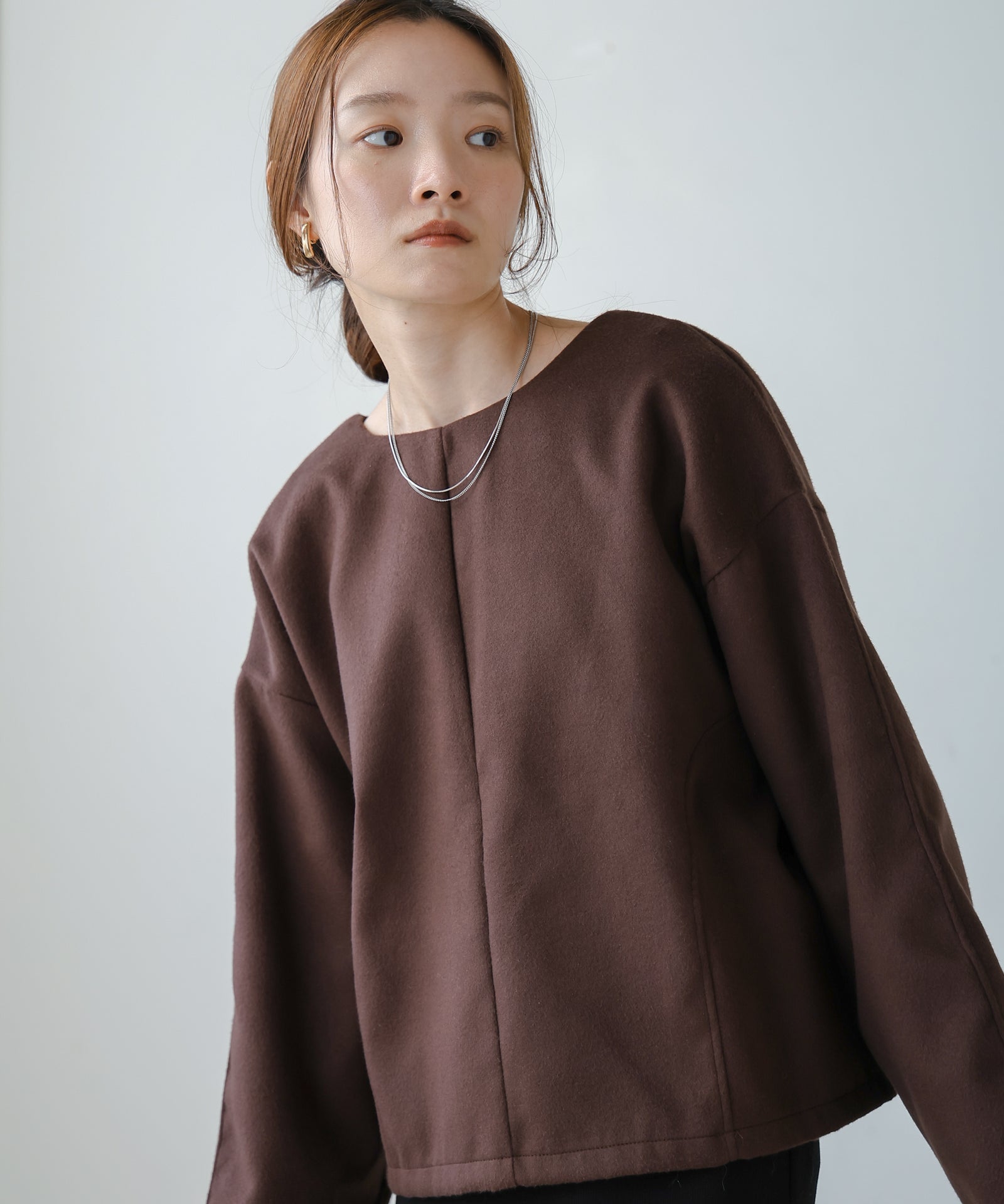 前後2WAYウールライクキーネックプルオーバー