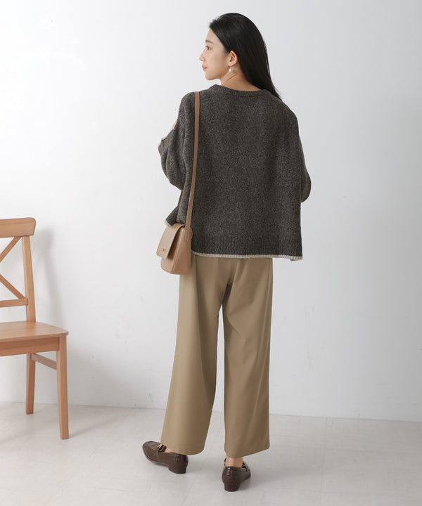 ロゴショート丈配色ニット