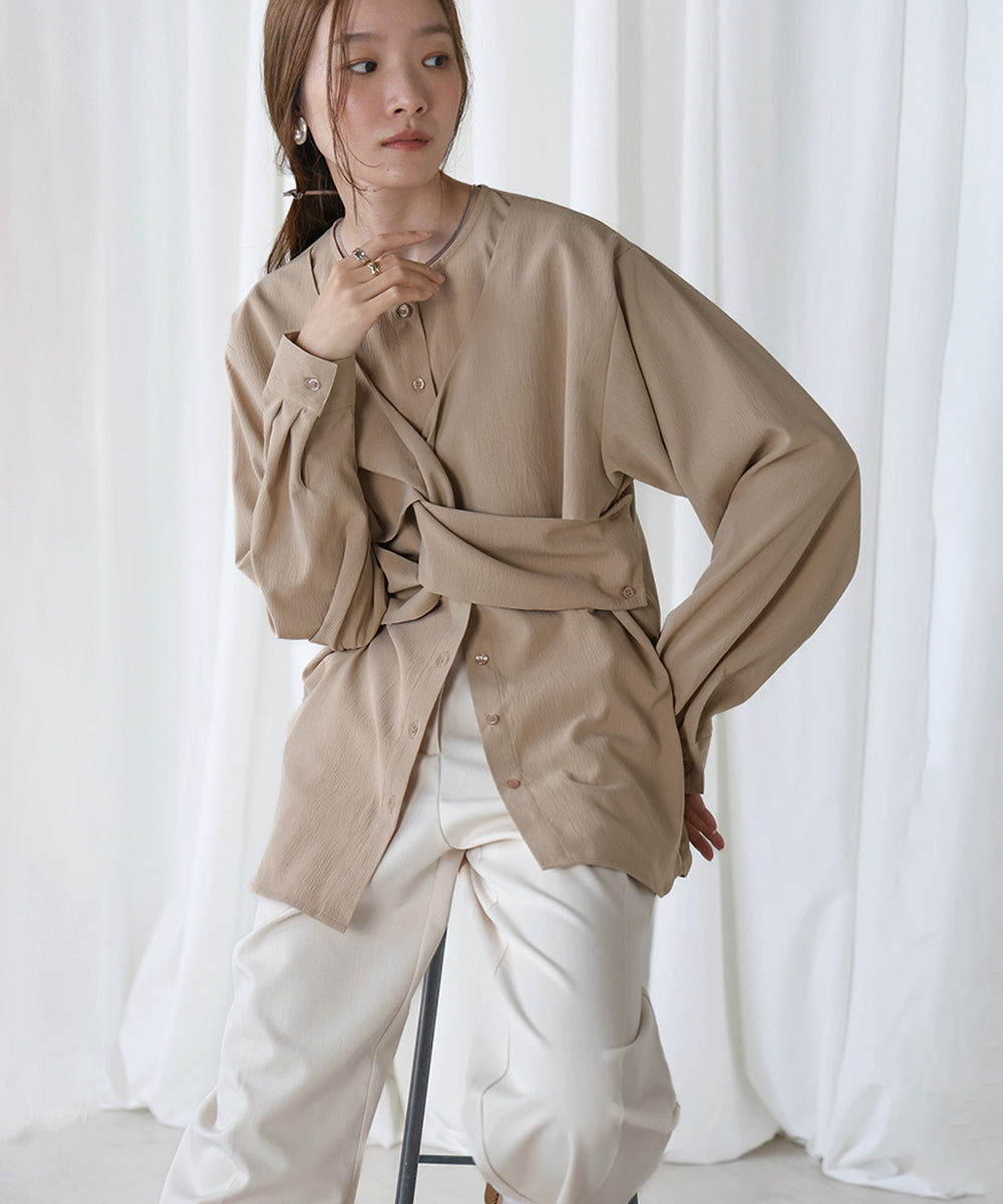 フロントねじりビスチェ風ブラウス