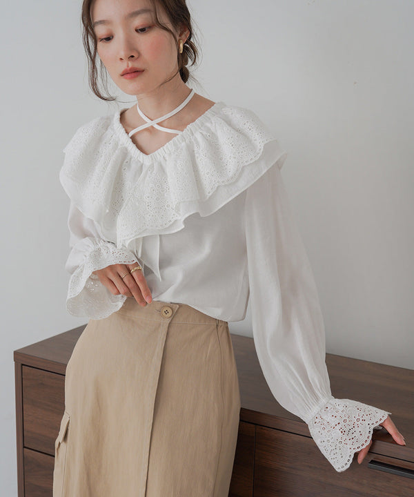 BIG COLLAR LACE BLOUSE