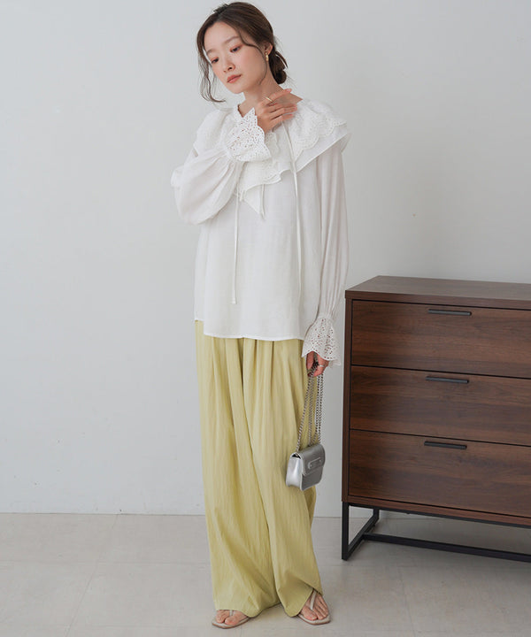 BIG COLLAR LACE BLOUSE