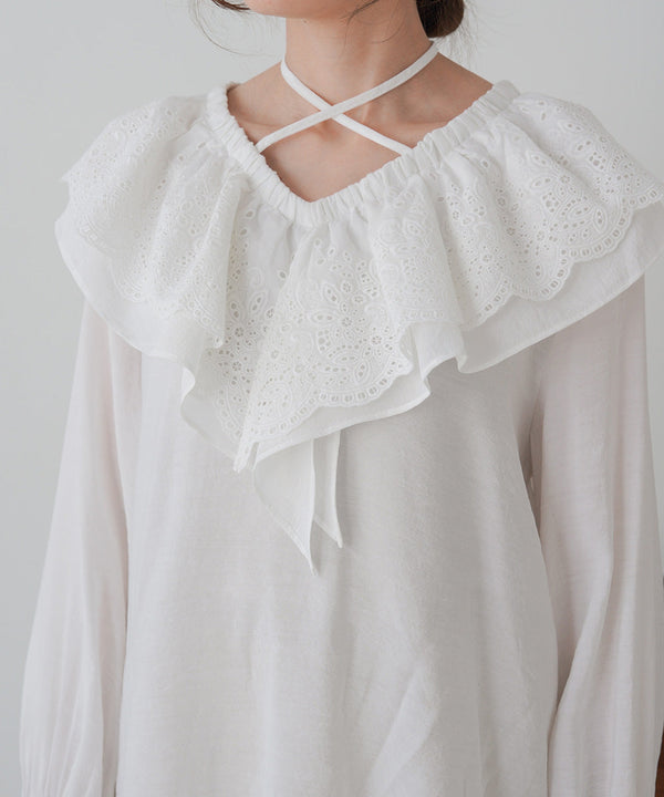 BIG COLLAR LACE BLOUSE