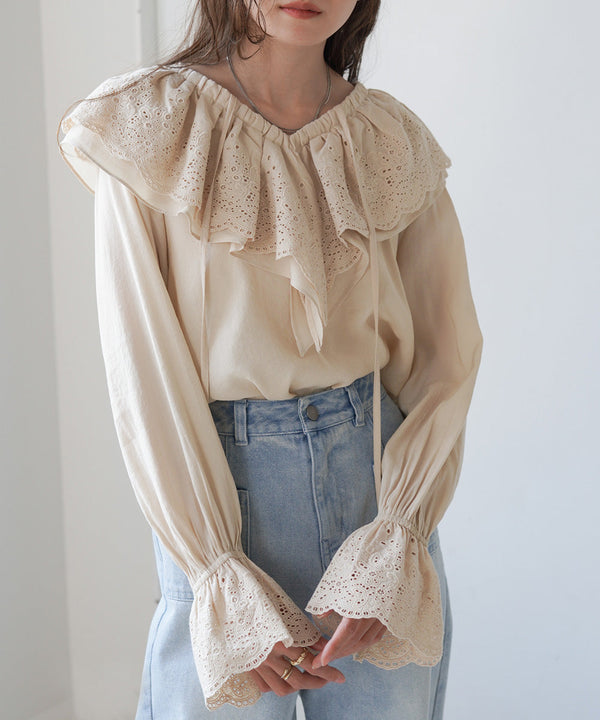 BIG COLLAR LACE BLOUSE