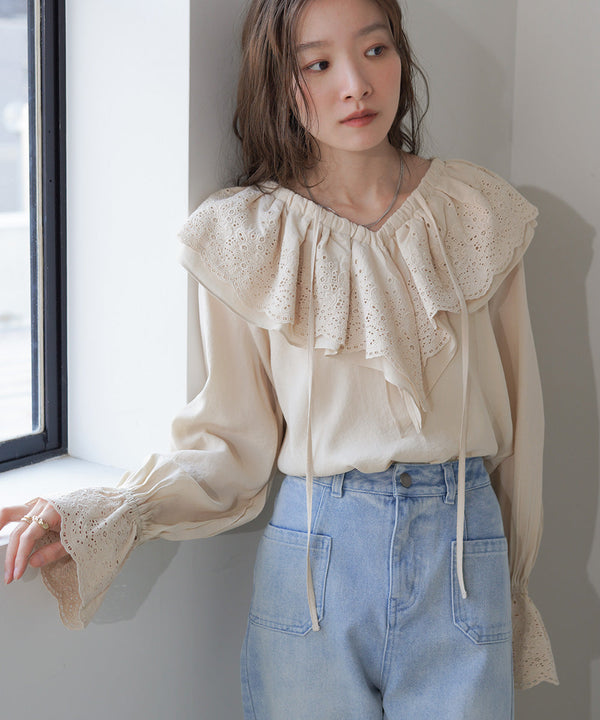 BIG COLLAR LACE BLOUSE