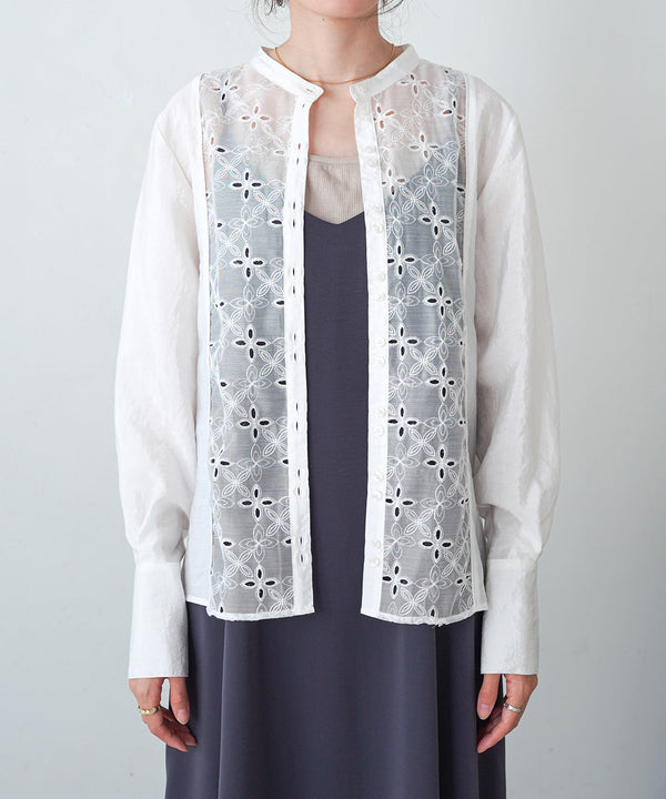 フロント刺繍レースブラウス