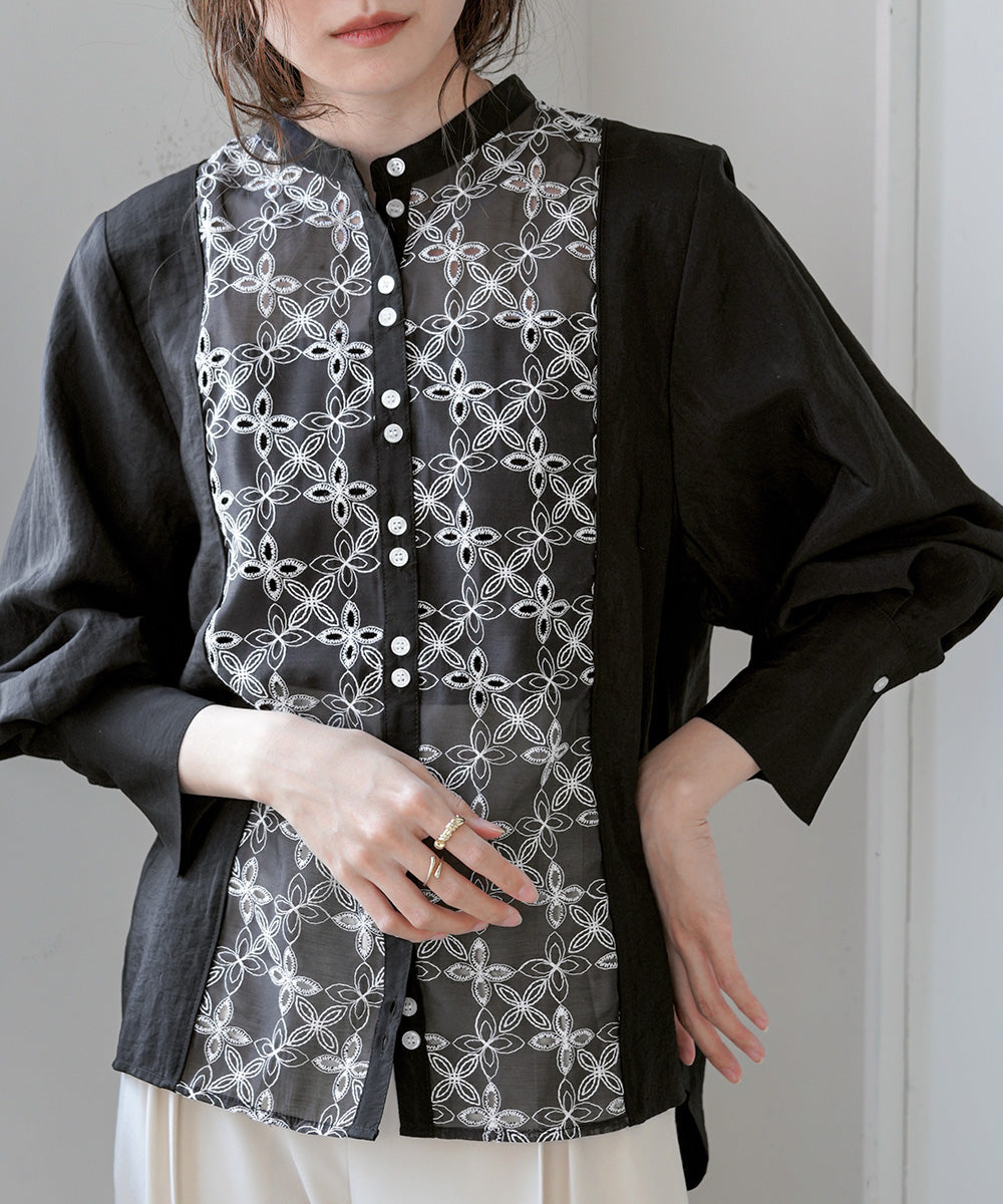 フロント刺繍レースブラウス
