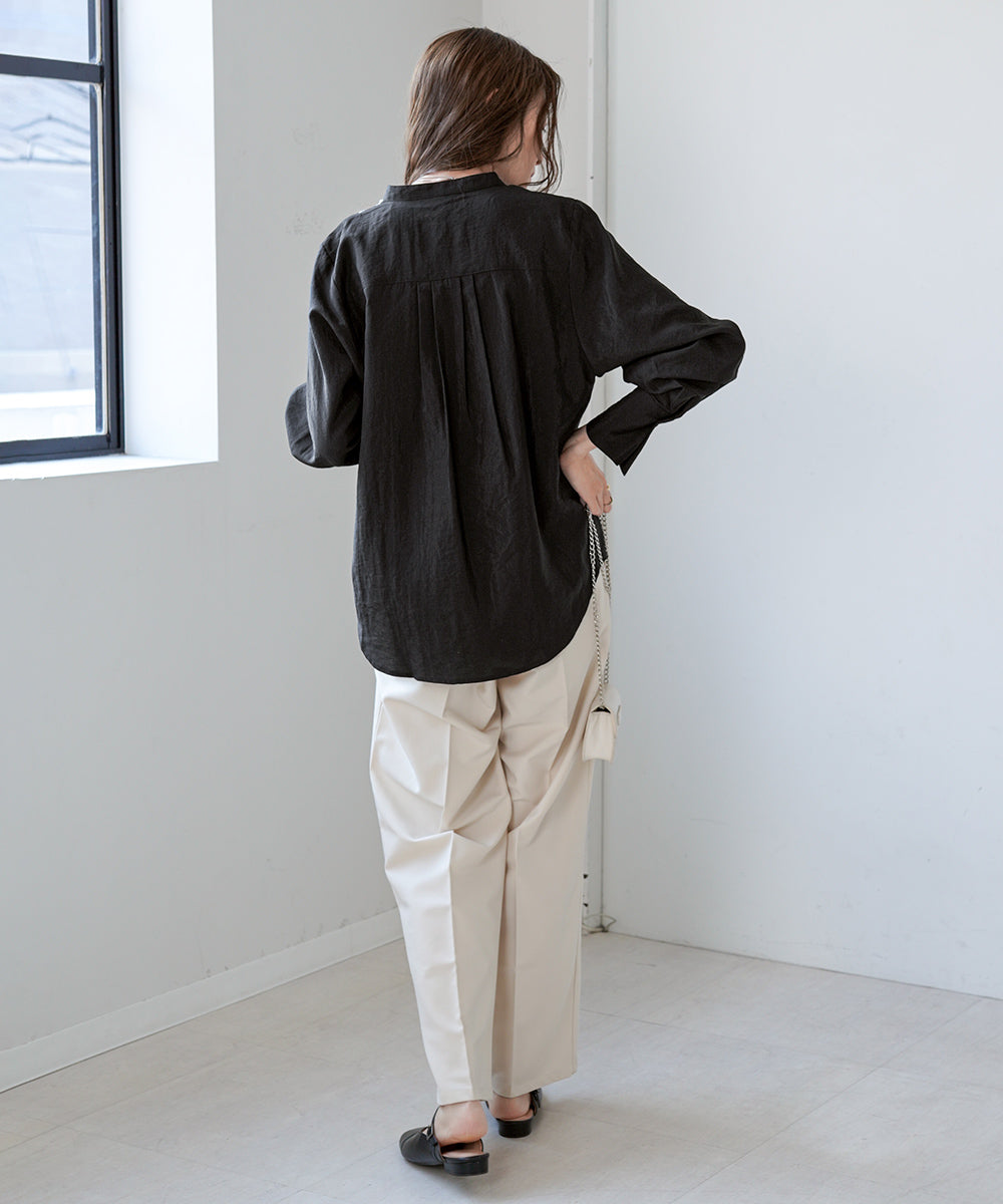 フロント刺繍レースブラウス