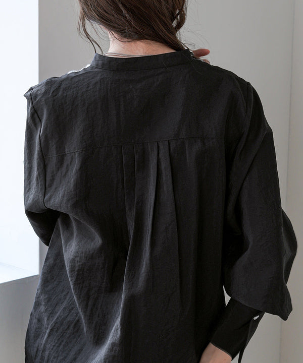 フロント刺繍レースブラウス