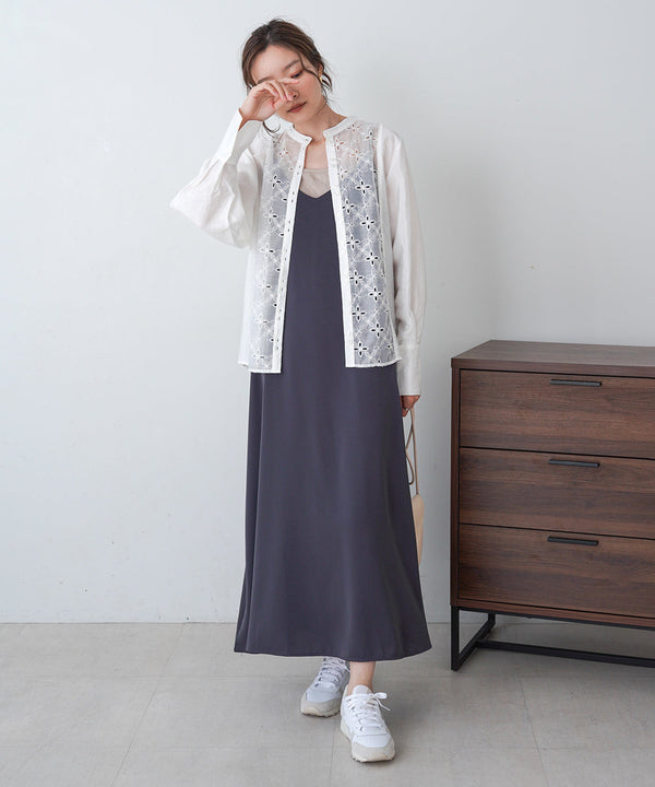 フロント刺繍レースブラウス