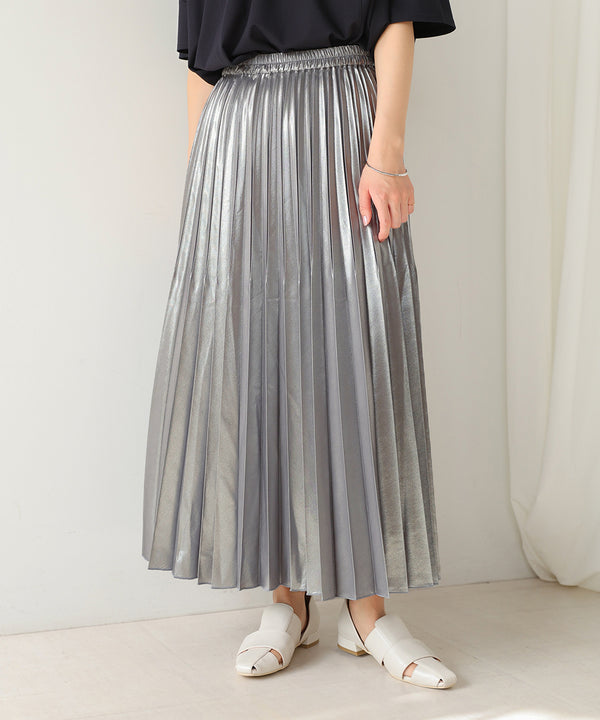 チンツ加工プリーツスカート