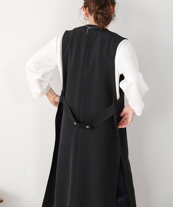 【WEB限定】ＢＡＣＫベルトボタン付きシンプルジレ