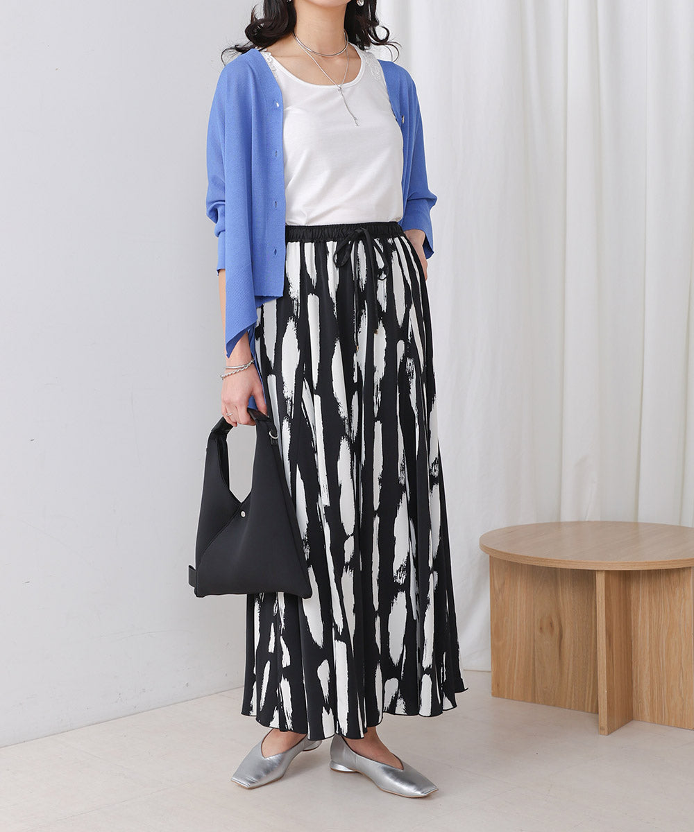 幾何学柄フレアパンツ