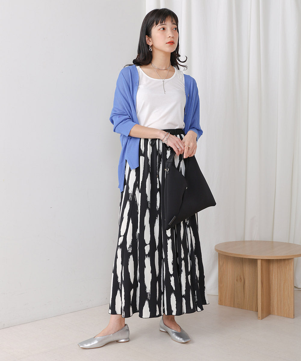 幾何学柄フレアパンツ