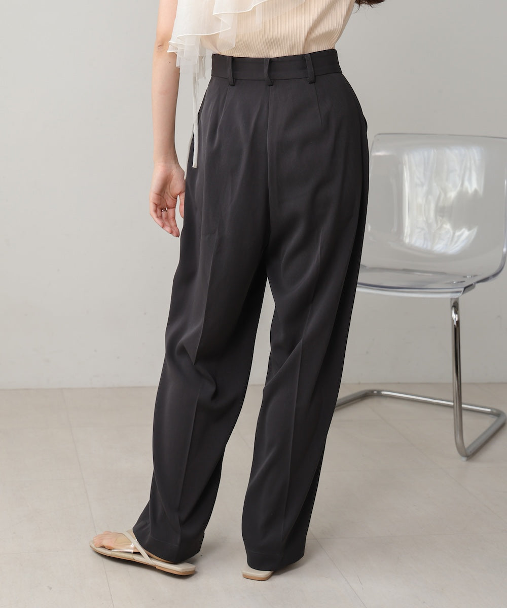 wrap style tuck slacks