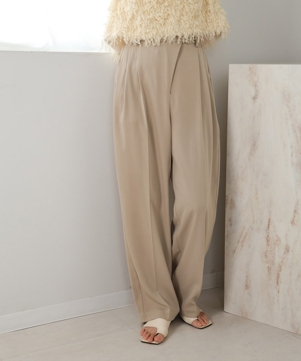 wrap style tuck slacks