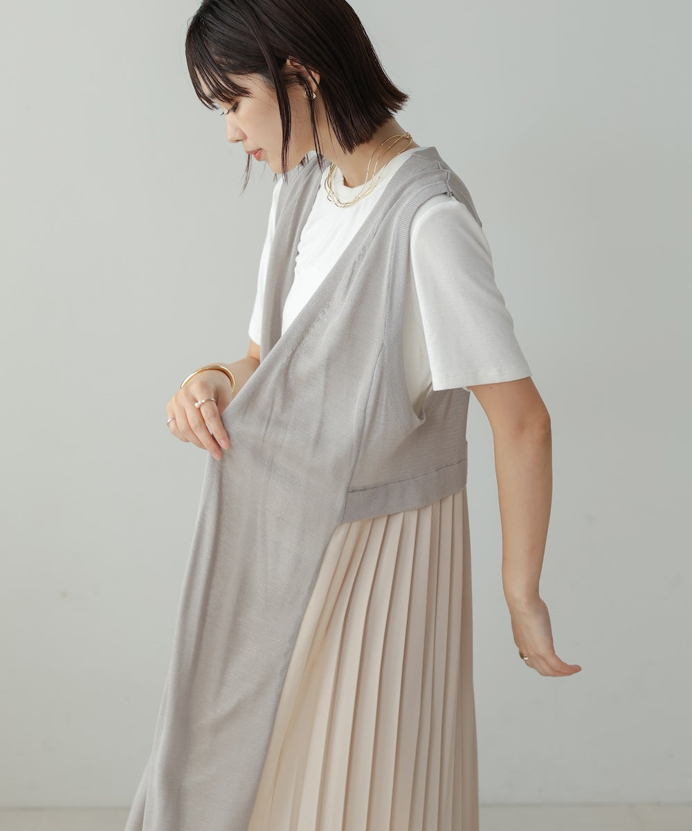 バックプリーツジレ