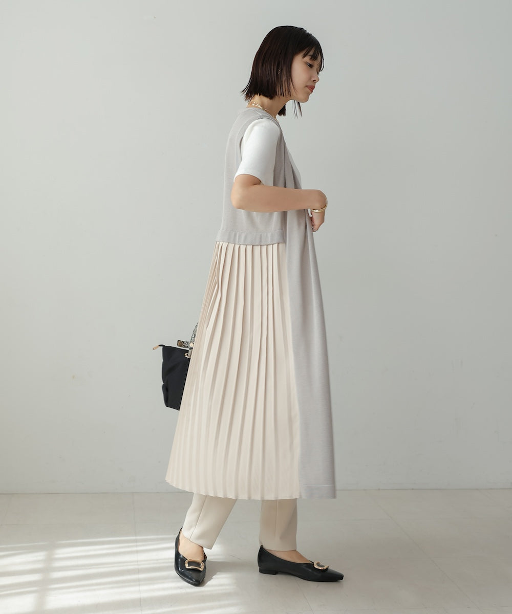 バックプリーツジレ