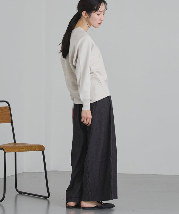 ラメボーダーVネックニット