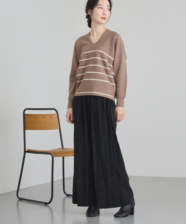 ラメボーダーVネックニット