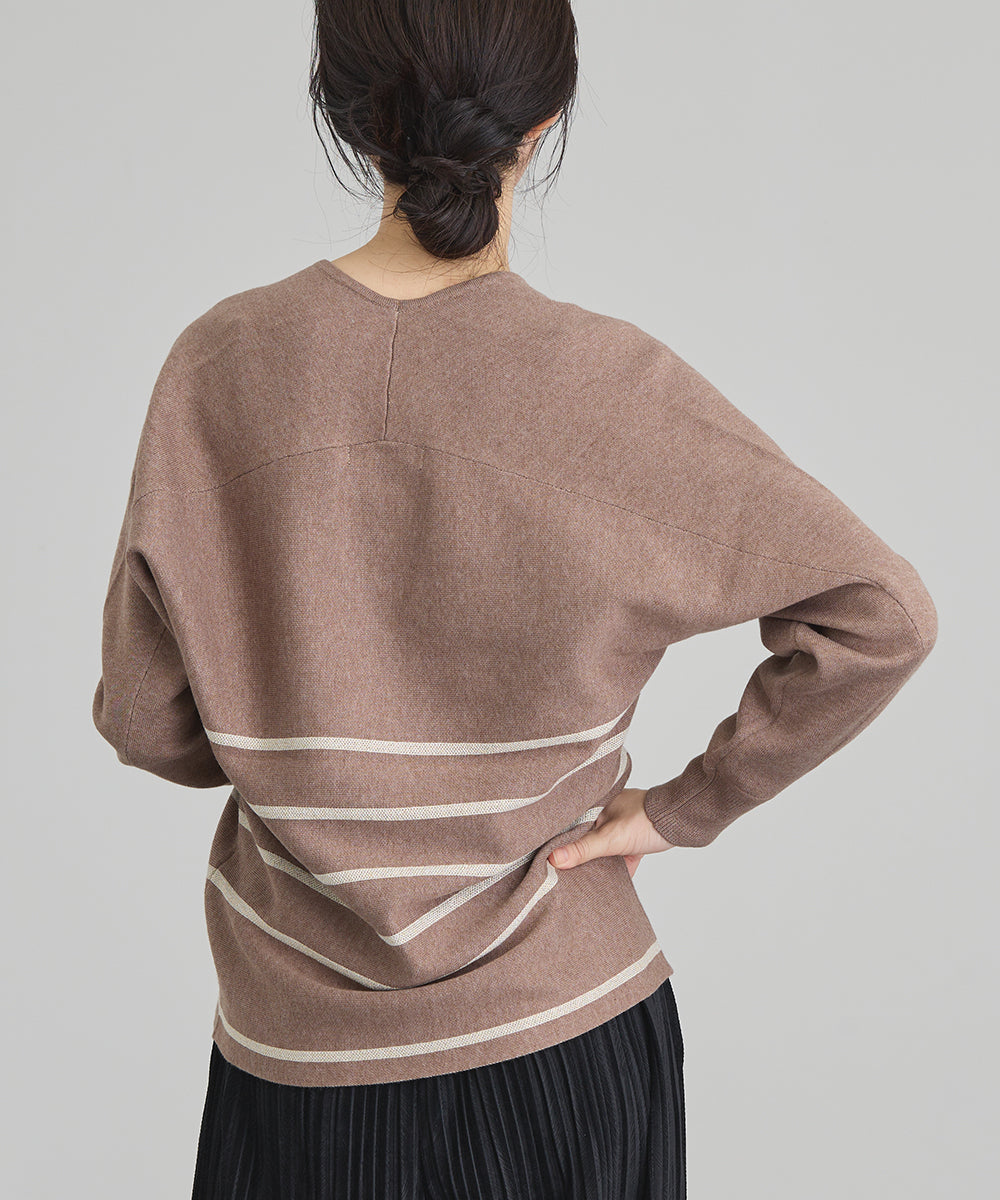 ラメボーダーVネックニット