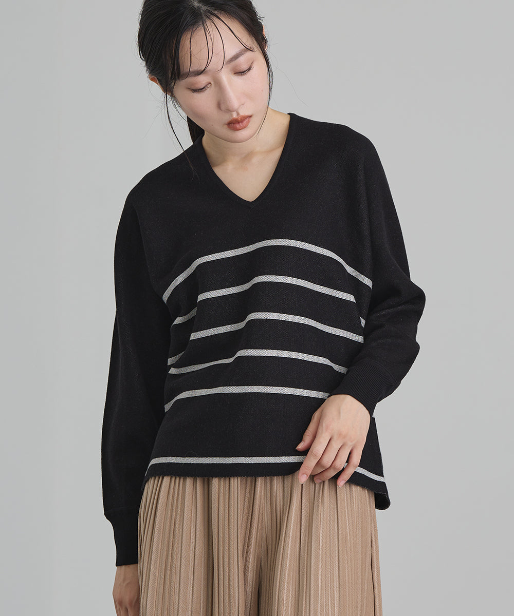 ラメボーダーVネックニット
