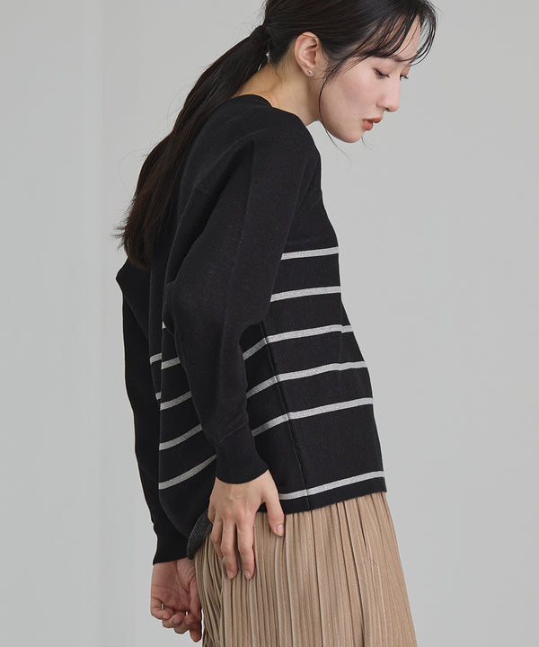 ラメボーダーVネックニット