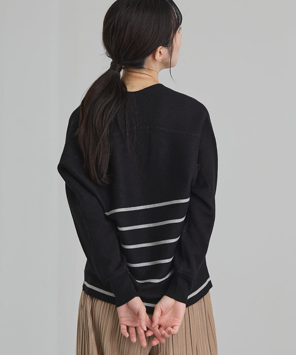 ラメボーダーVネックニット