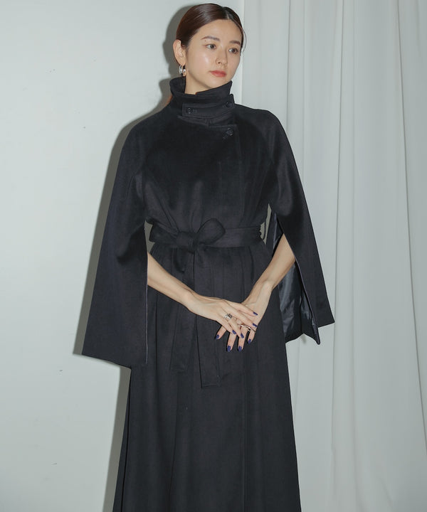SLEEVE SLIT COAT