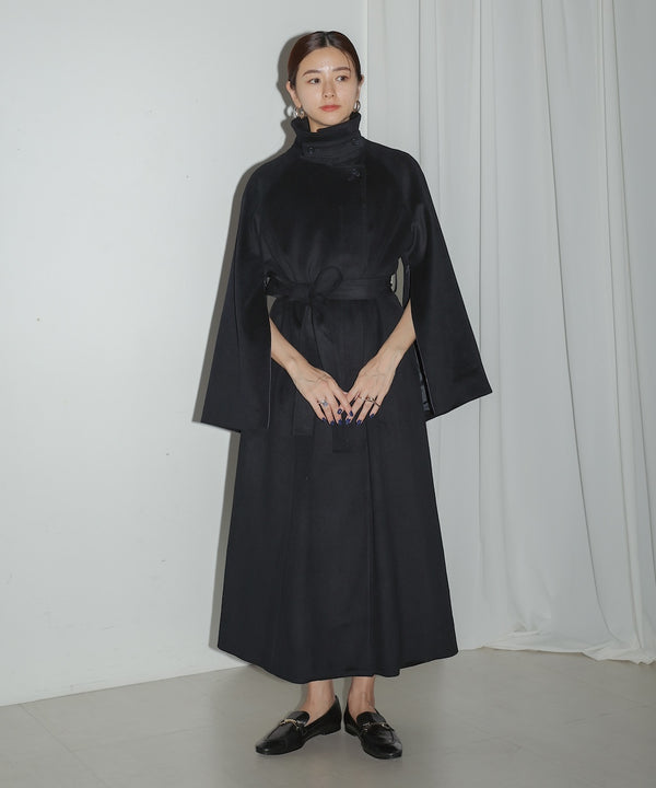 SLEEVE SLIT COAT