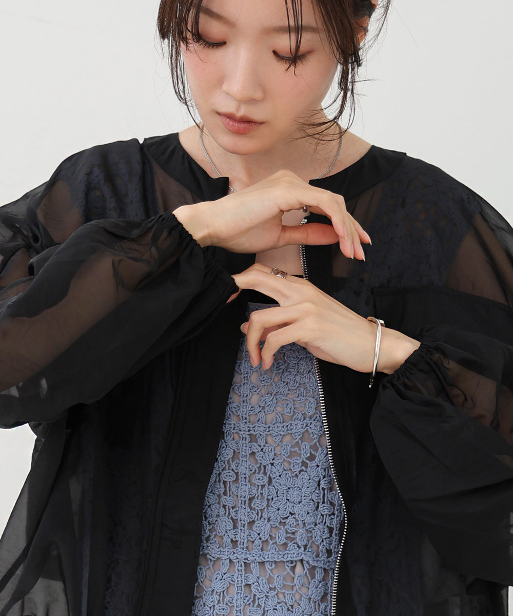 Chico 袖ドロストシアーブルゾン Chico（チコ）の「袖ドロストシアーブルゾン（シャツ/ブラウス